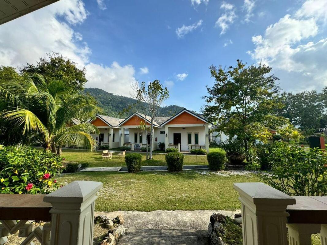 Tc Garden Resort Kuah Bagian luar foto