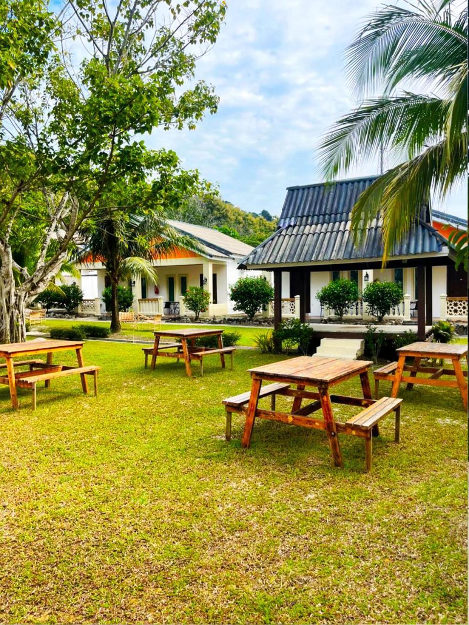 Tc Garden Resort Kuah Bagian luar foto