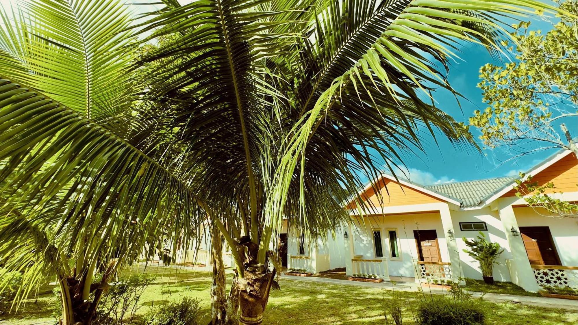 Tc Garden Resort Kuah Bagian luar foto